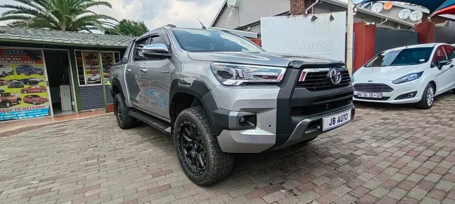 Used 2017 Toyota Hilux 2.8GD-6 Raider auto - JB Auto