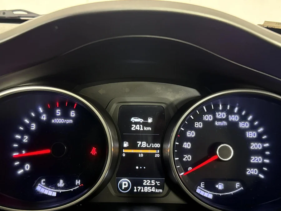 Used 2016 Kia Sportage 2.0CRDi AWD auto - WeBuyCars Midstream Used 2016 Kia Sportage 2.0CRDi AWD auto - WeBuyCars Midstream