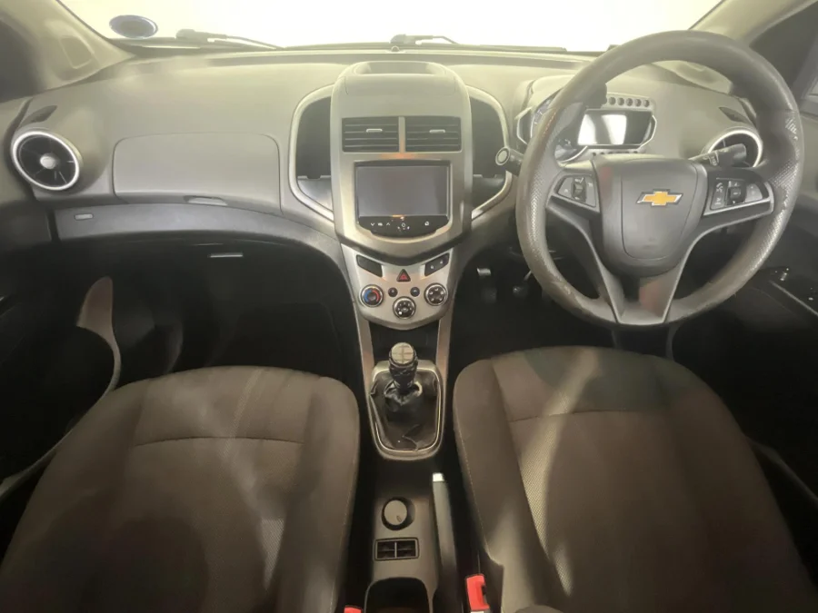 Used 2016 Chevrolet Sonic sedan 1.6 LS - WeBuyCars Lansdowne