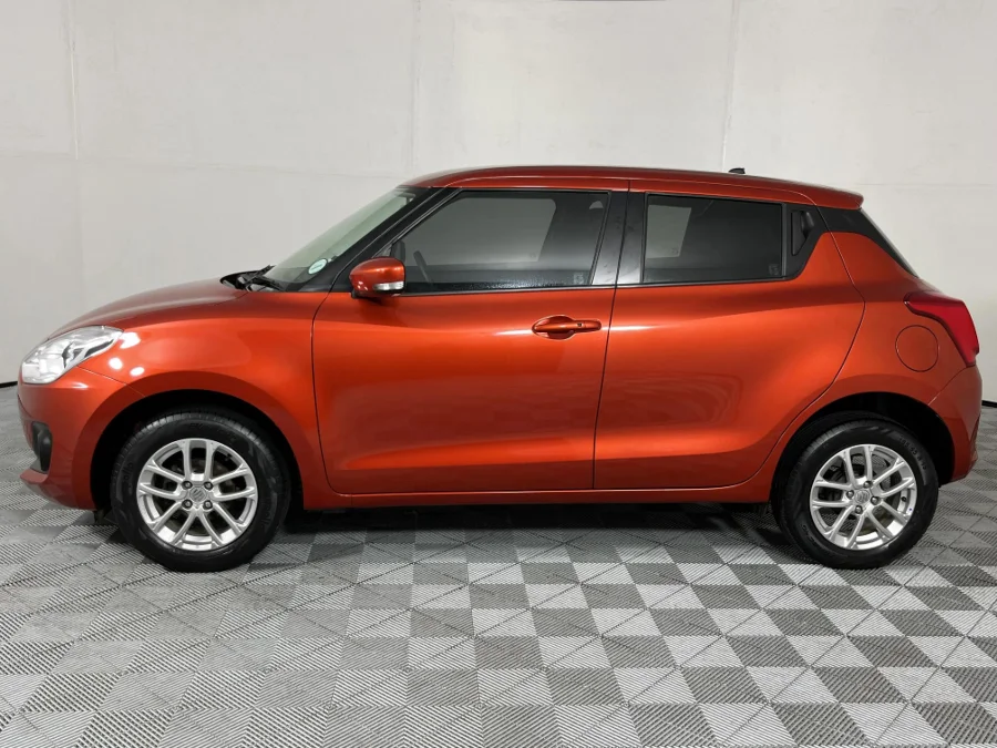 Used 2020 Suzuki Swift 1.2 GLX manual - WeBuyCars The Dome