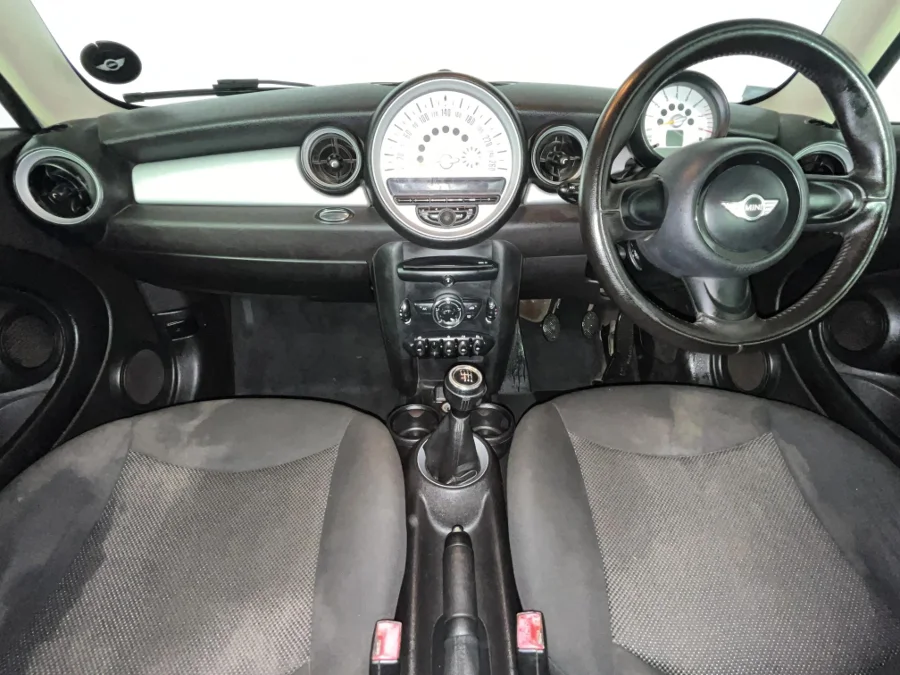 Used 2014 MINI Hatch One - WeBuyCars Durban Used 2014 MINI Hatch One - WeBuyCars Durban