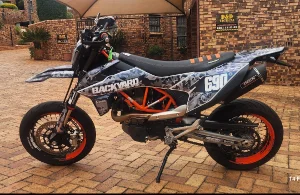 New 2020 KTM 690 SMC R New 2020 KTM 690 SMC R
