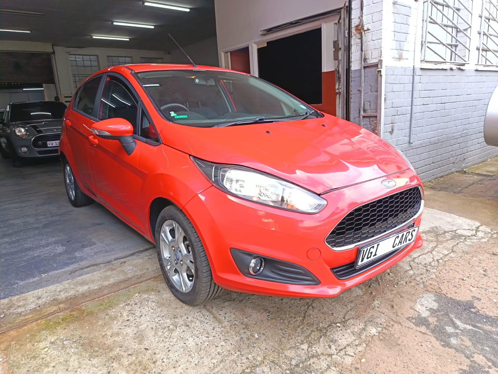 Used 2015 Ford Fiesta 5-door 1.0T Trend auto