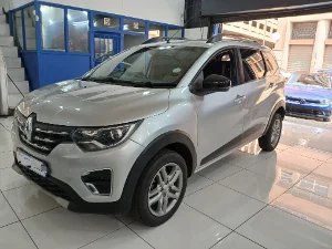 Used 2022 Renault Triber 1.0 Intens manual