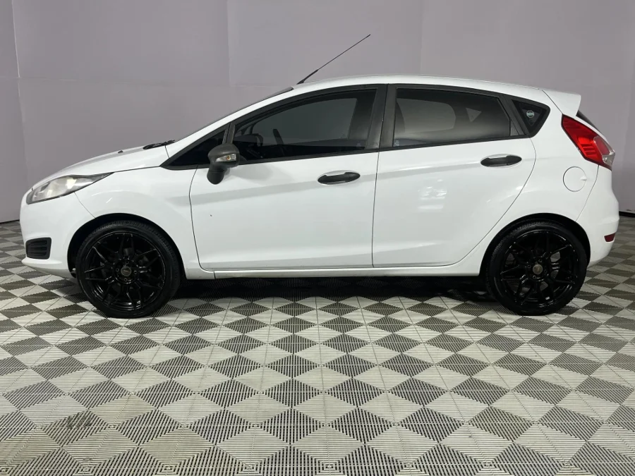 Used 2018 Ford Fiesta 5-door 1.0T Ambiente - WeBuyCars  Witbank