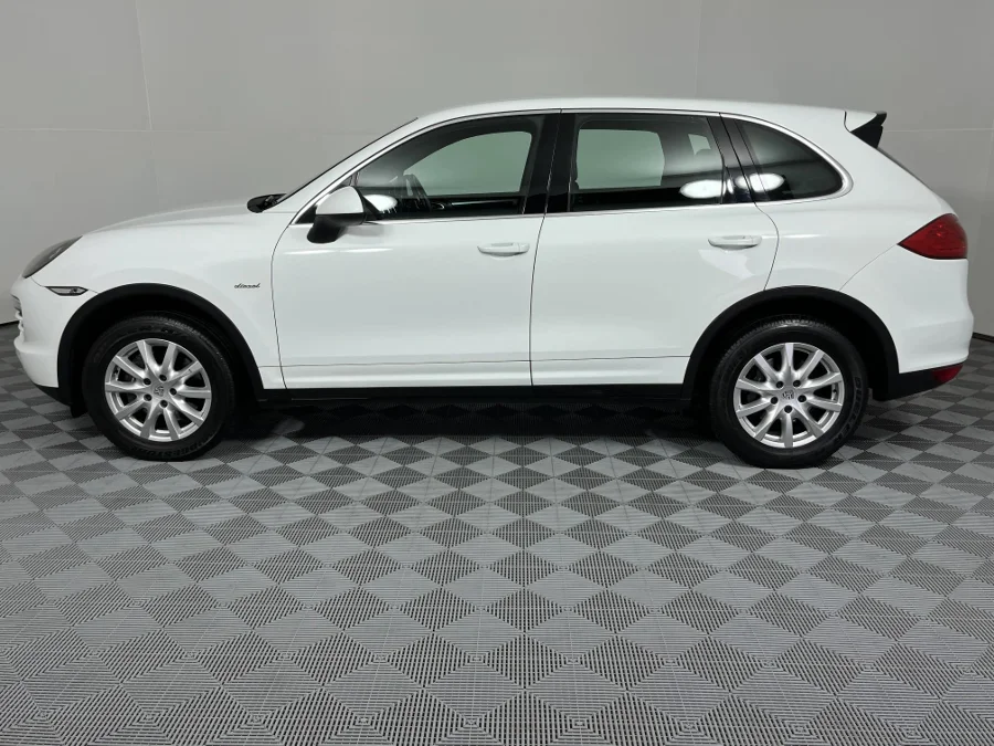 Used 2013 Porsche Cayenne diesel - WeBuyCars Montana