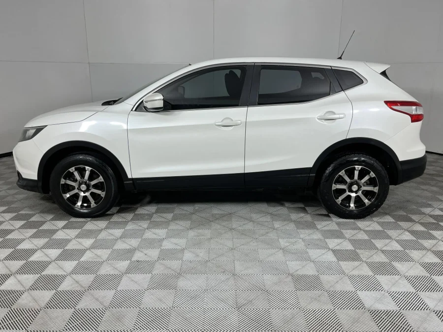 Used 2014 Nissan Qashqai 1.2T Visia - WeBuycars East London