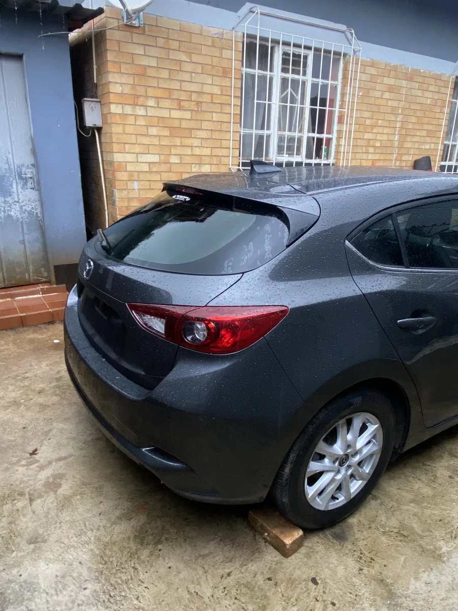 New 2018 Mazda Mazda3 hatch 2.0 Individual auto - Private Seller New 2018 Mazda Mazda3 hatch 2.0 Individual auto - Private Seller