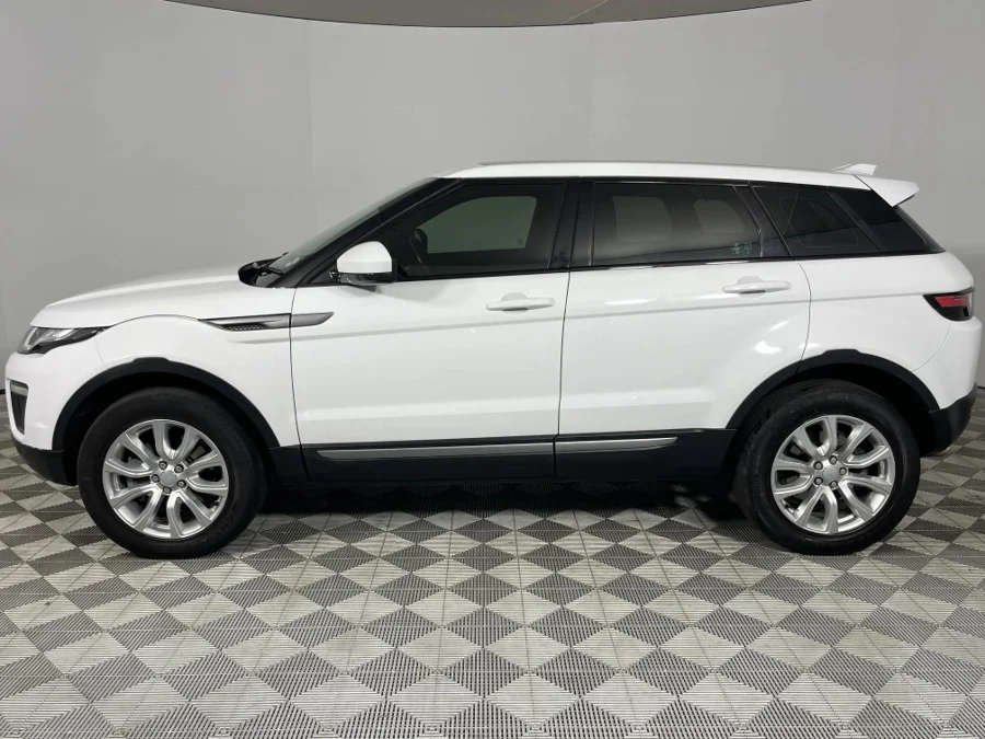 Used 2018 Land Rover Range Rover Evoque SE TD4 - WeBuyCars The Dome