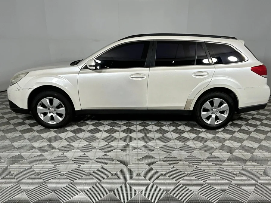 Used 2011 Subaru Outback 2.5i Premium - WeBuyCars Lansdowne