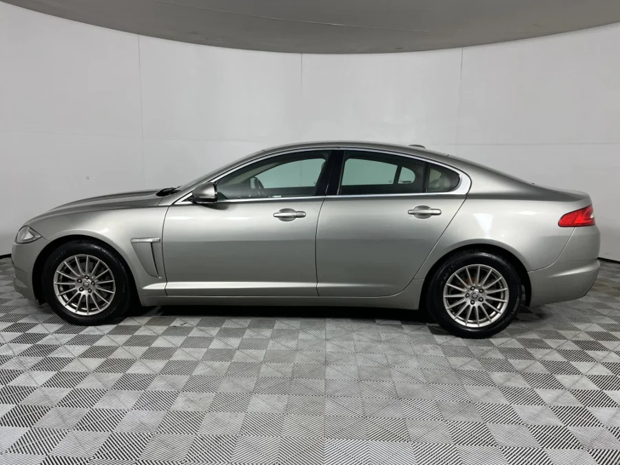 Used 2012 Jaguar XF 2.2D Luxury - WeBuyCars The Dome