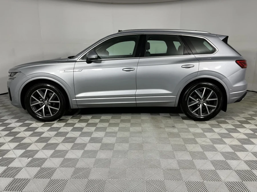 Used 2019 Volkswagen Touareg V6 TDI Executive R-Line - WeBuyCars Midstream