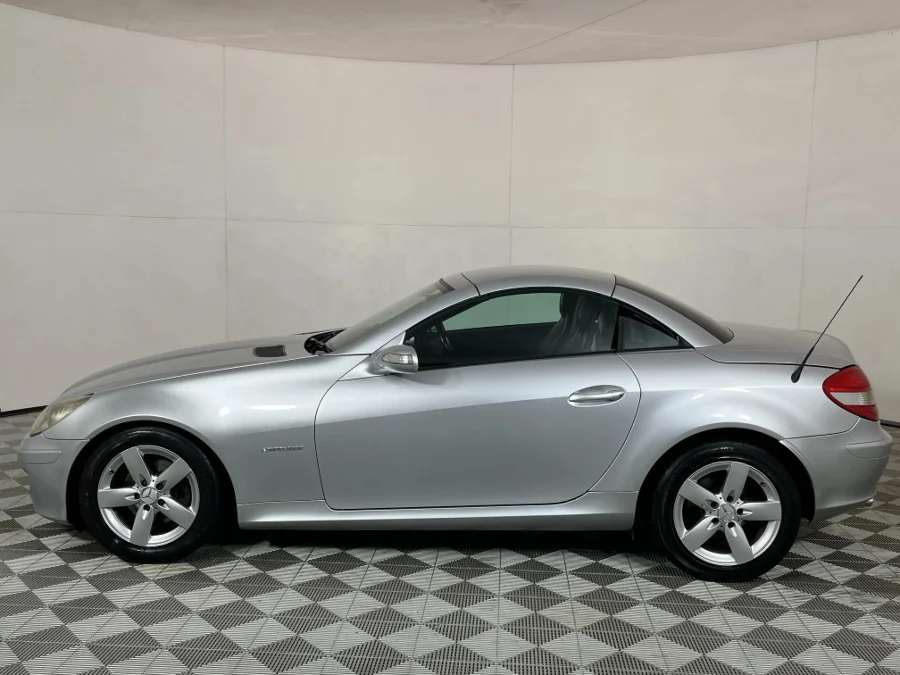 Used 2005 Mercedes-Benz SLK SLK200 Kompressor Touchshift - WeBuyCars JHB South Used 2005 Mercedes-Benz SLK SLK200 Kompressor Touchshift - WeBuyCars JHB South