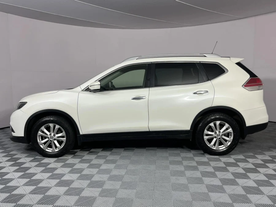Used 2017 Nissan X-Trail 2.5 4x4 SE - WeBuyCars Lansdowne