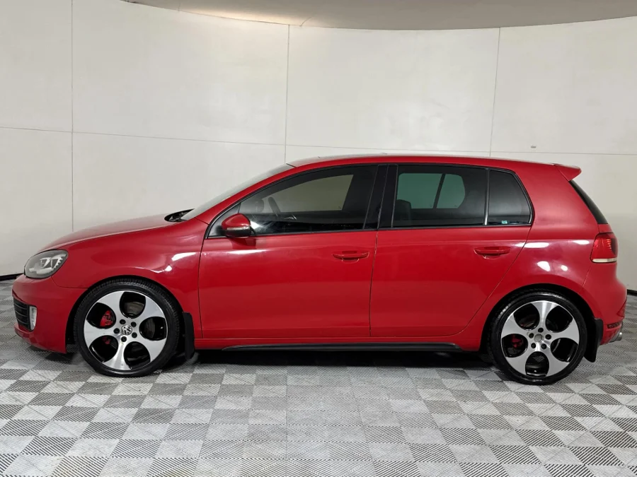 Used 2012 Volkswagen Golf GTI auto - WeBuyCars Midstream