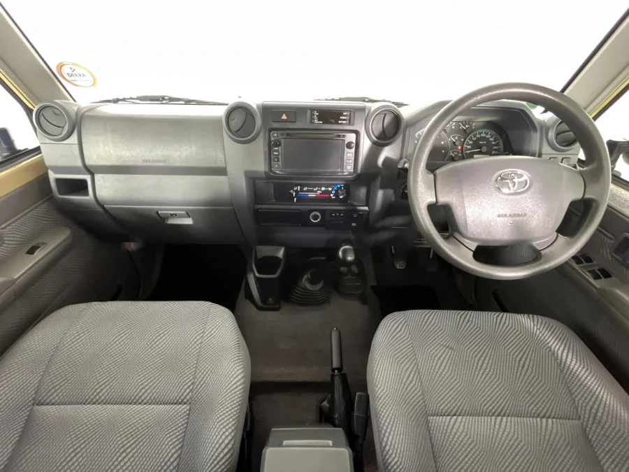 Used 2014 Toyota Land Cruiser 76 4.5D-4D V8 station wagon LX - WeBuyCars Silverlakes