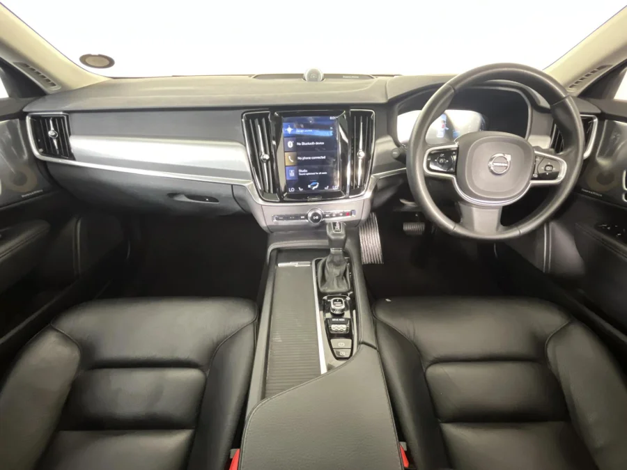 Used 2017 Volvo S90 D5 AWD Momentum - WeBuyCars The Dome
