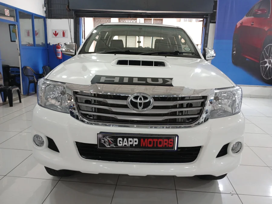 Used 2015 Toyota Hilux 3.0D-4D Xtra cab Raider Legend 45 - GAPP Motors Used 2015 Toyota Hilux 3.0D-4D Xtra cab Raider Legend 45 - GAPP Motors