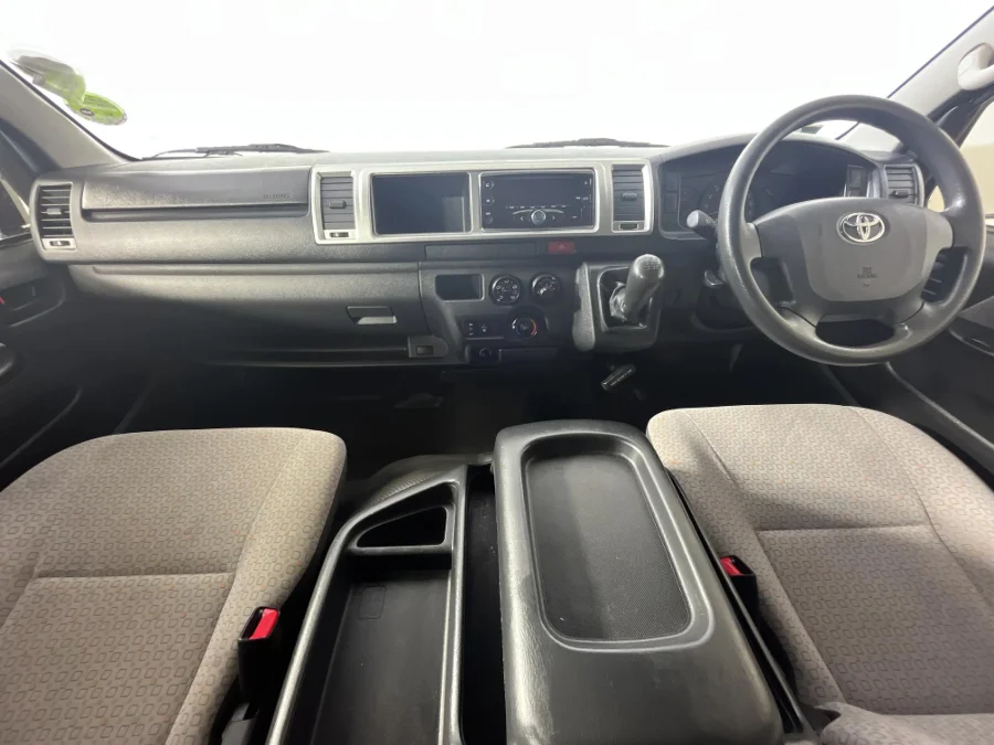 Used 2015 Toyota Quantum 2.7 GL 10-seater bus - WeBuyCars  Witbank