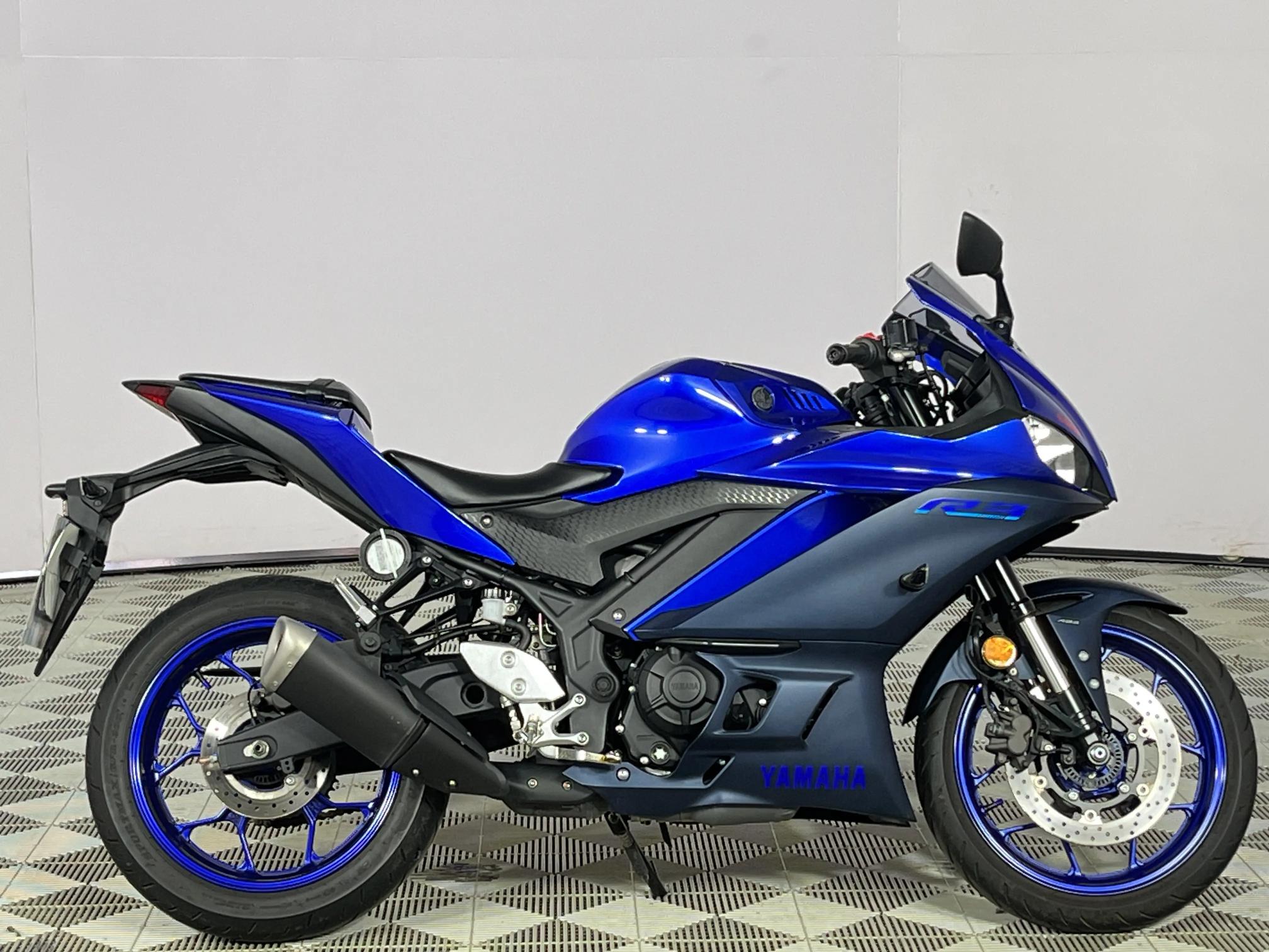 Used 2024 Yamaha YZF R3