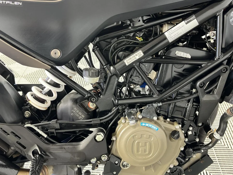 Used 2023 Husqvarna TE 401 Svartpilen - WeBuyCars Richmond Used 2023 Husqvarna TE 401 Svartpilen - WeBuyCars Richmond