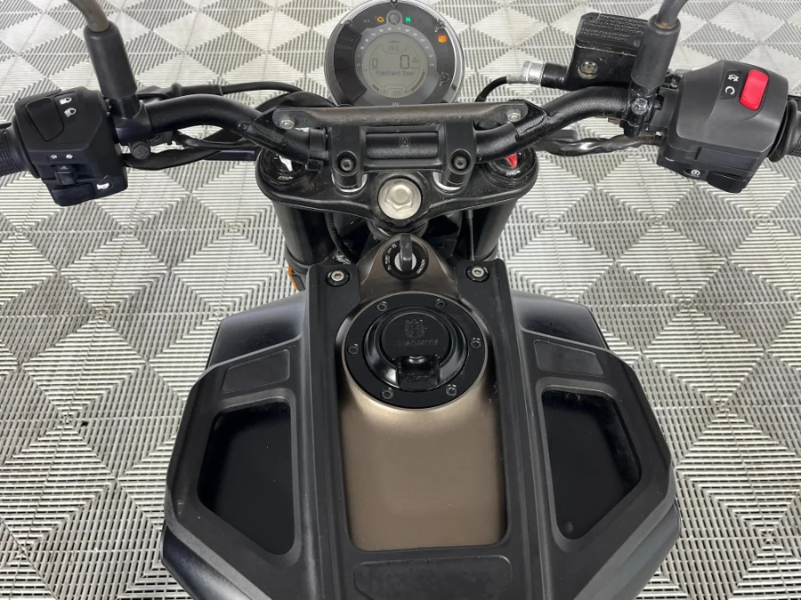 Used 2023 Husqvarna TE 401 Svartpilen - WeBuyCars Richmond Used 2023 Husqvarna TE 401 Svartpilen - WeBuyCars Richmond