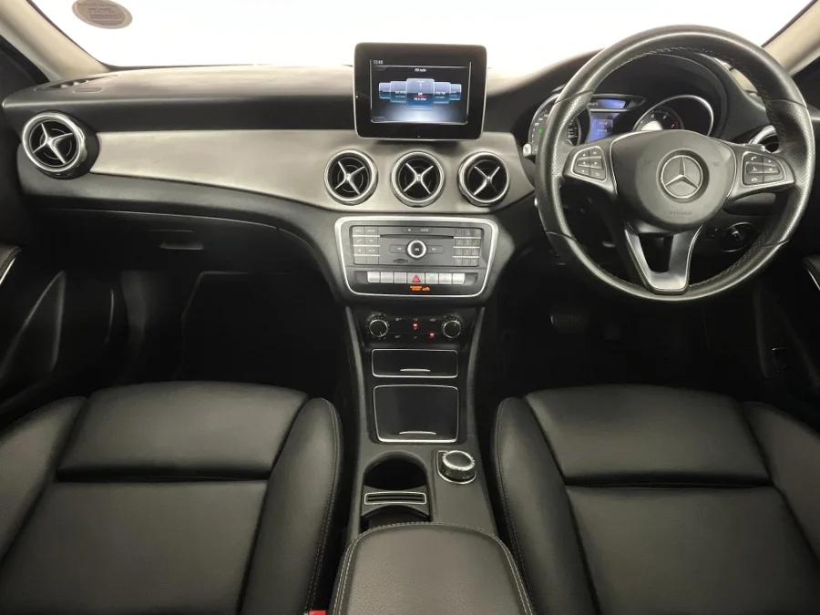 Used 2017 Mercedes-Benz GLA 200 auto - WeBuyCars Gqeberha