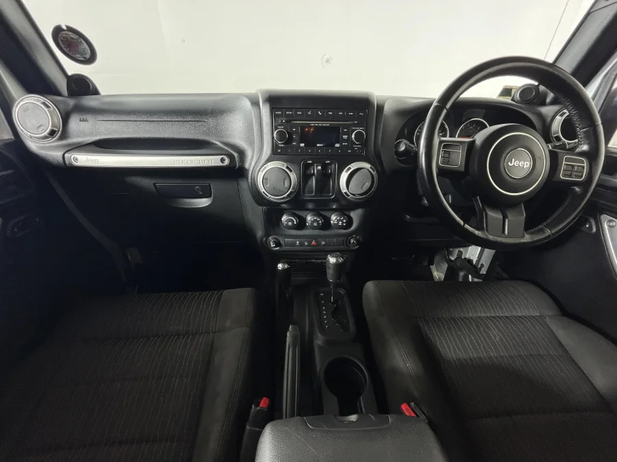 Used 2011 Jeep Wrangler 3.8L Sahara - WeBuyCars  Witbank