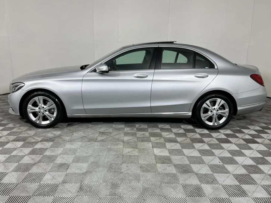 Used 2015 Mercedes-Benz C-Class C220d auto - WeBuyCars The Dome