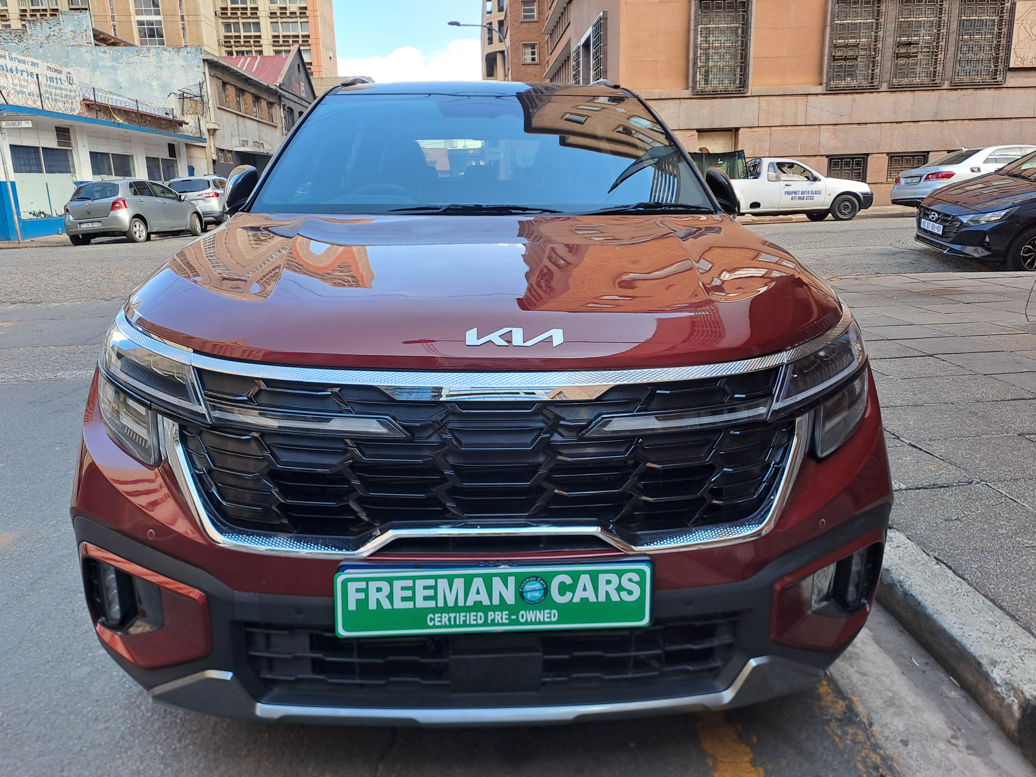 Used 2025 Kia Seltos 1.5T-GDI GT Line