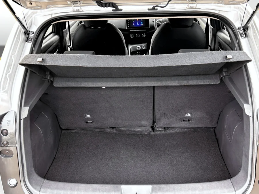 Used 2025 Nissan Magnite 1.0 Turbo Acenta manual - IC Auto Benoni