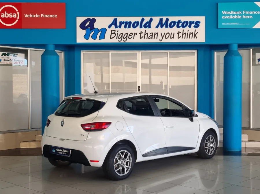 Used 2017 Renault Clio 66kW turbo Authentique - Arnold Motors CC Used 2017 Renault Clio 66kW turbo Authentique - Arnold Motors CC
