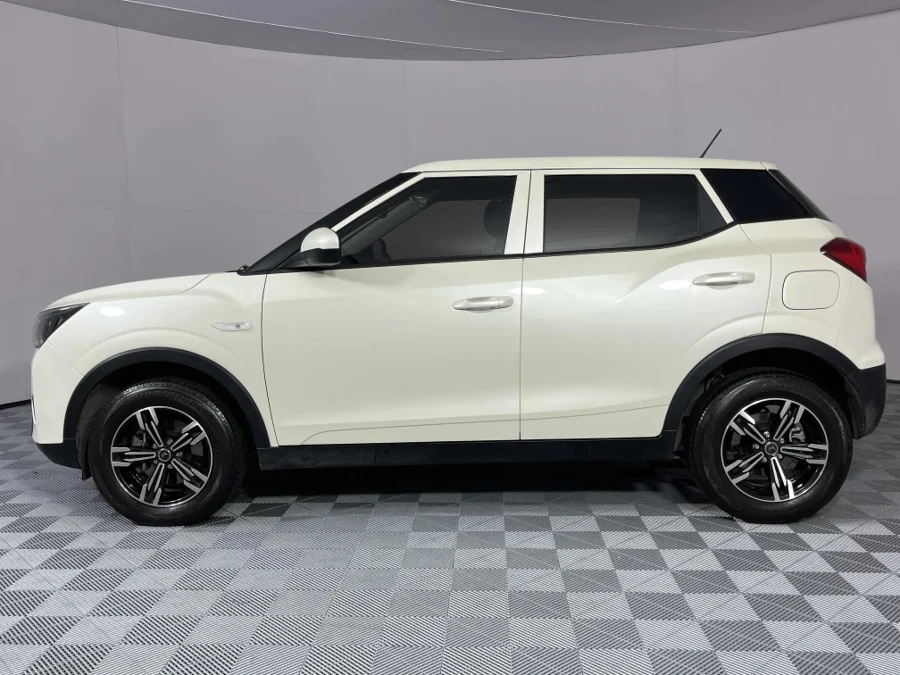 Used 2024 Mahindra XUV300 1.2T W4 SE - WeBuyCars Lansdowne Used 2024 Mahindra XUV300 1.2T W4 SE - WeBuyCars Lansdowne