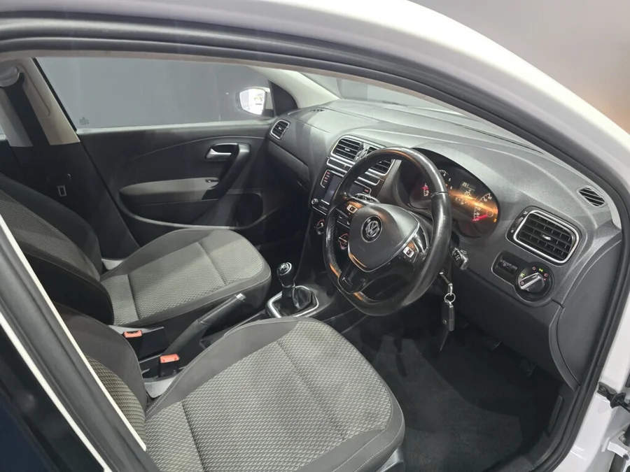 Used 2022 Volkswagen Polo sedan 1.4 Comfortline - WP Motors Used 2022 Volkswagen Polo sedan 1.4 Comfortline - WP Motors