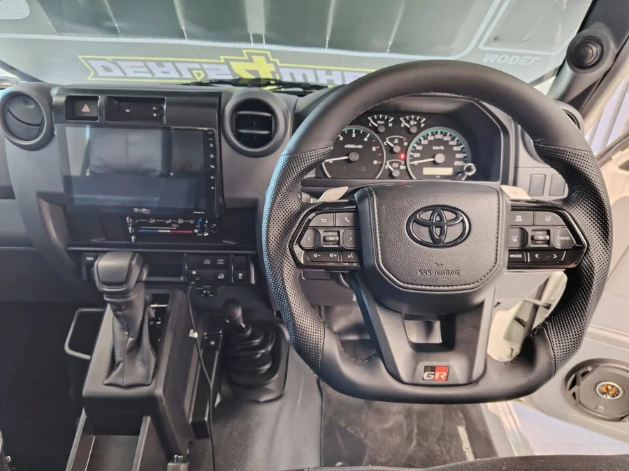 Used 2026 Toyota Land Cruiser 79 2.8GD-6 double cab - Deals 4 Wheels