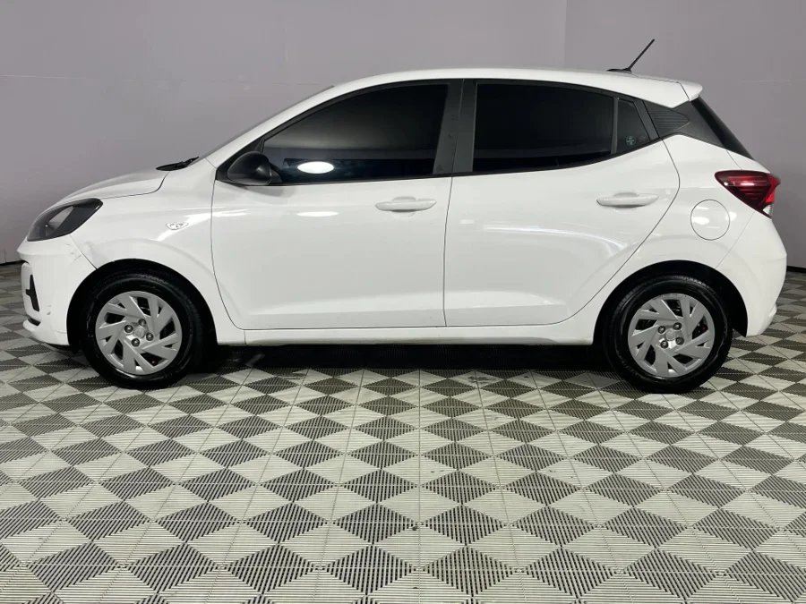 Used 2025 Hyundai Grand i10 1.0 Premium hatch - WeBuyCars Durban