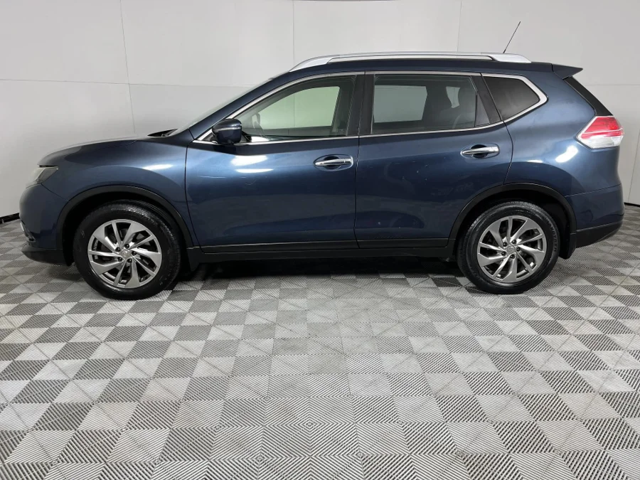Used 2017 Nissan X-Trail 2.5 4x4 SE - WeBuycars East London