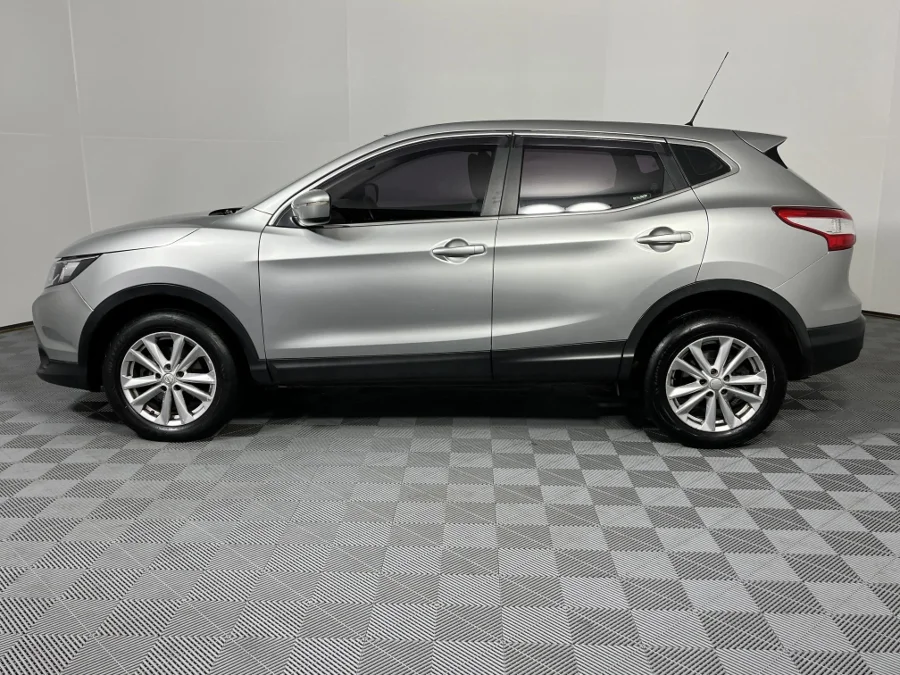 Used 2014 Nissan Qashqai 1.2T Acenta - WeBuyCars Montana