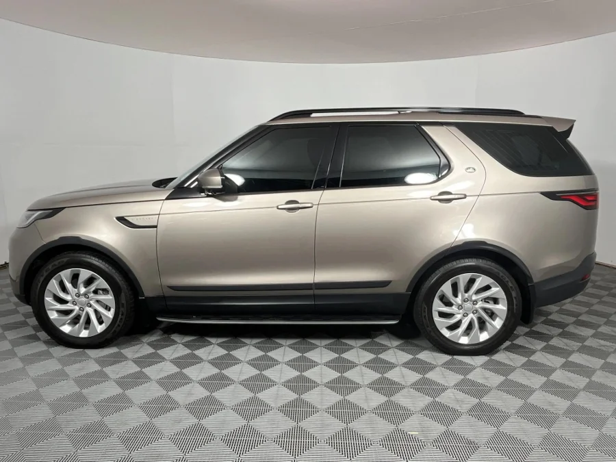 Used 2021 Land Rover Discovery D300 S - WeBuyCars Lansdowne