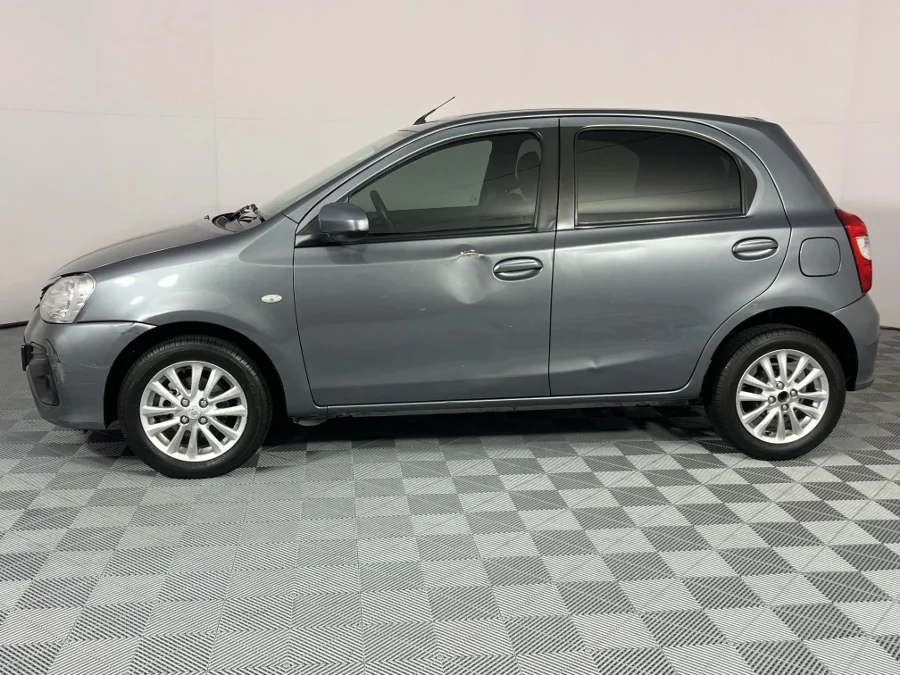 Used 2020 Toyota Etios hatch 1.5 Sprint - WeBuyCars Richmond