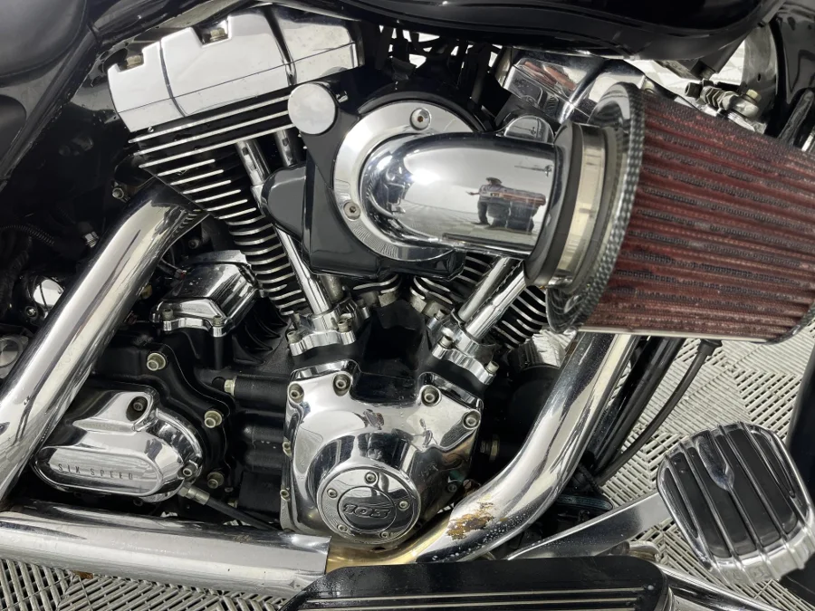 Used 2008 Harley Davidson CVO Electra Glide Ultra Classic - WeBuyCars The Dome