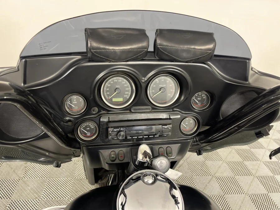 Used 2008 Harley Davidson CVO Electra Glide Ultra Classic - WeBuyCars The Dome