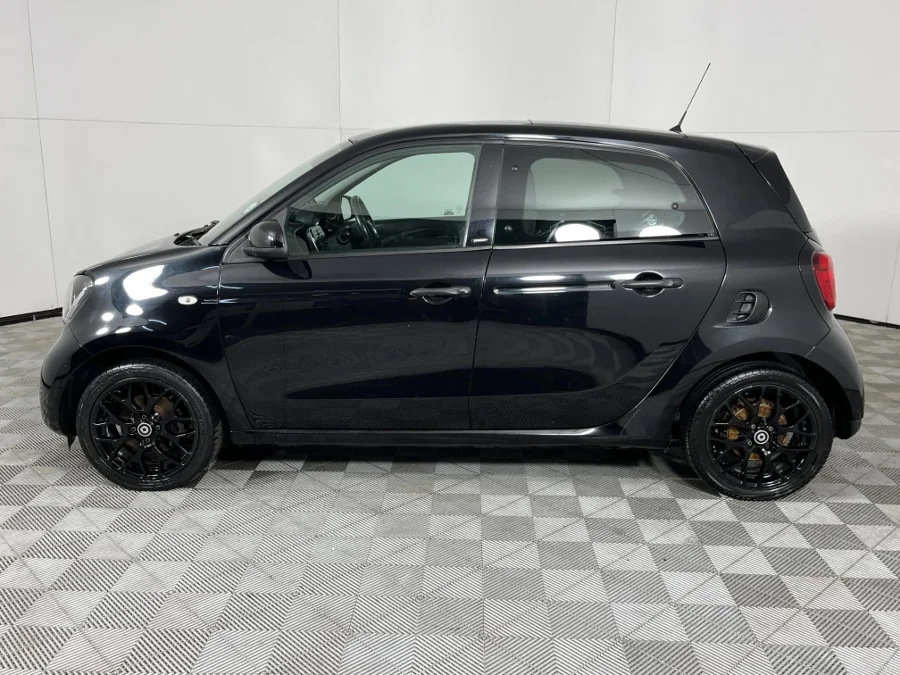 Used 2016 smart forfour 52kW passion - WeBuycars East London