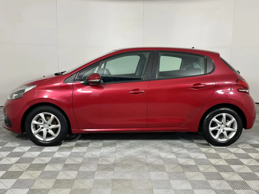Used 2017 Peugeot 208 1.2 Active - WeBuyCars Mbombela
