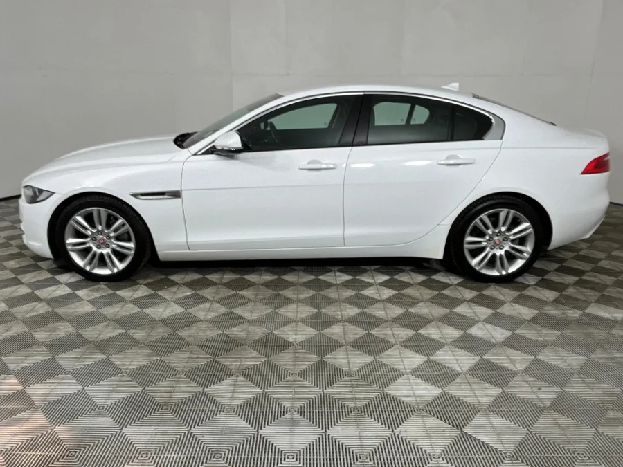 Used 2016 Jaguar XE 20d Pure - WeBuyCars George