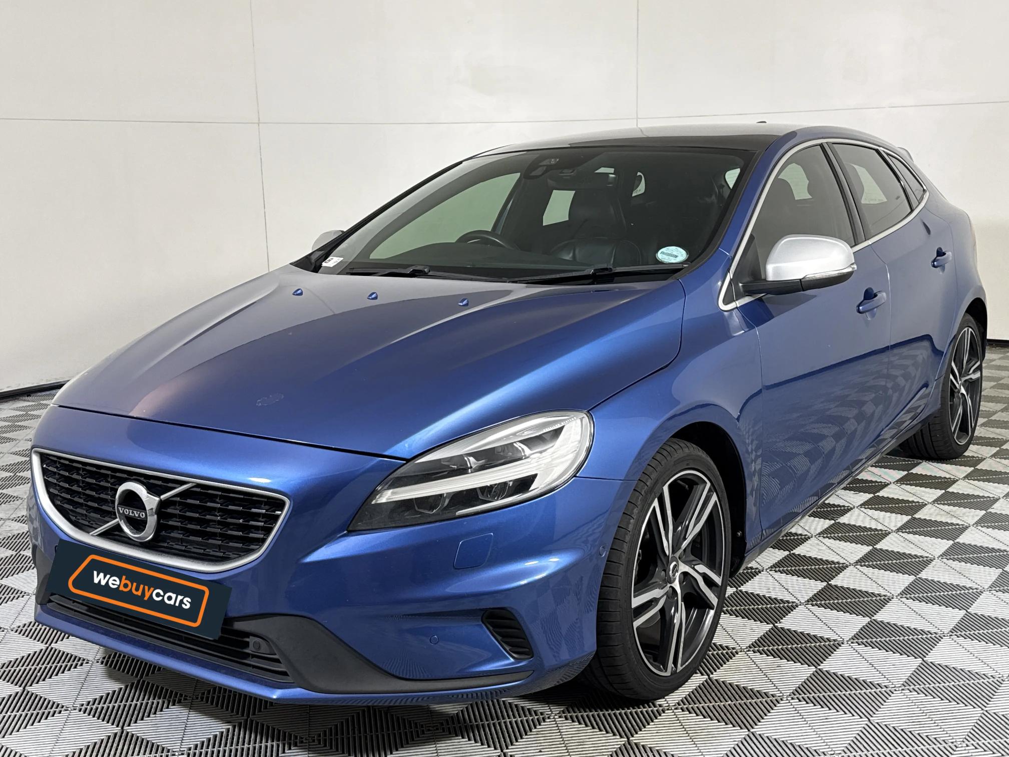 Used 2018 Volvo V40 T3 R-Design