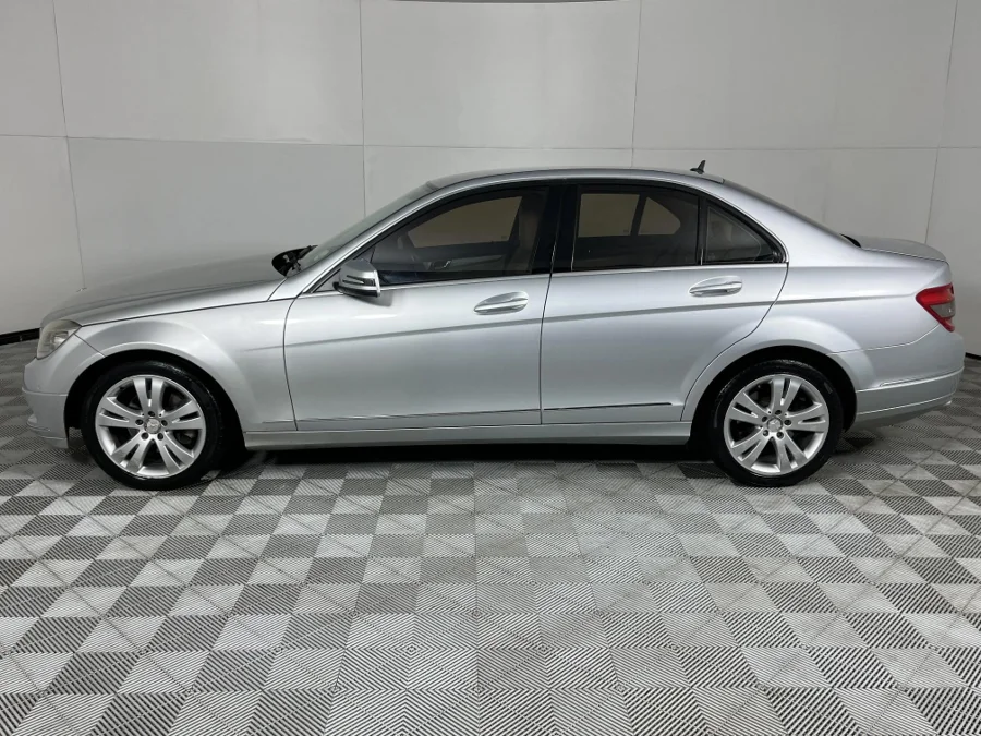 Used 2010 Mercedes-Benz C-Class C200 Kompressor Classic Touchshift - WeBuycars East London