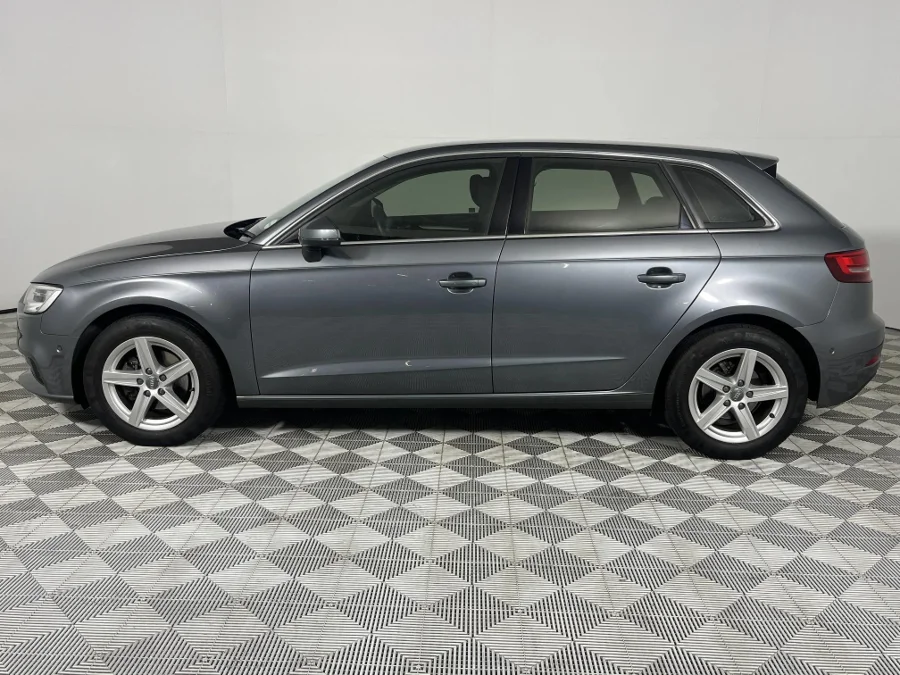 Used 2019 Audi A3 Sportback 30TFSI S line - WeBuyCars Lansdowne