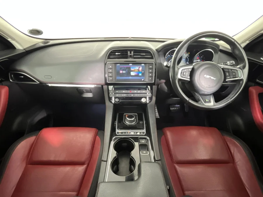 Used 2017 Jaguar F-Pace 20d AWD Chequered Flag - WeBuyCars The Dome