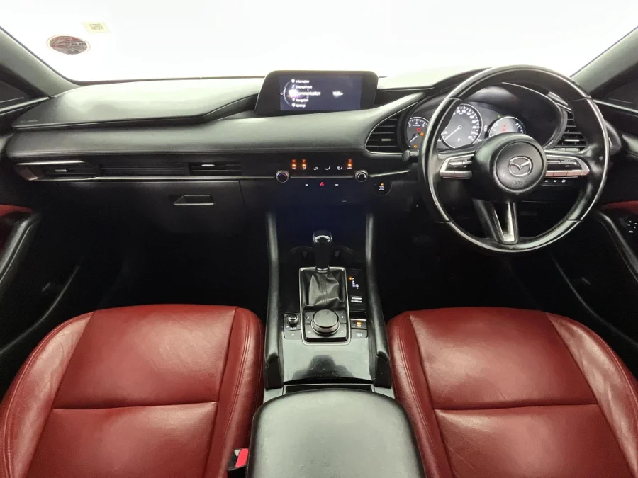 Used 2020 Mazda Mazda3 hatch 1.5 Dynamic auto - WeBuyCars Montana
